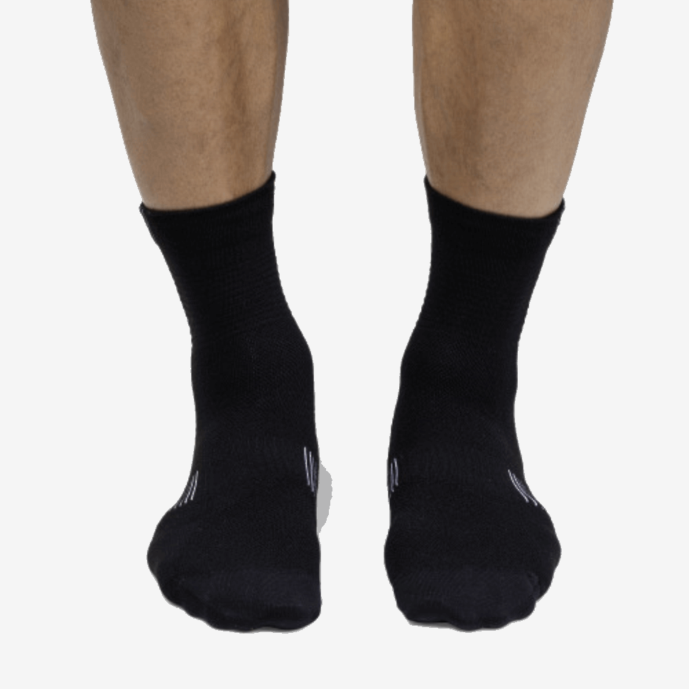 Ultralight Mid Sock On Running Black-White
