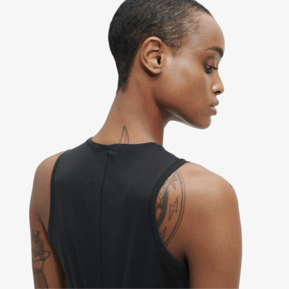 On Running Movement Tank Black