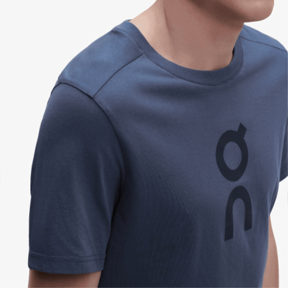 Graphic-T On Running Denim