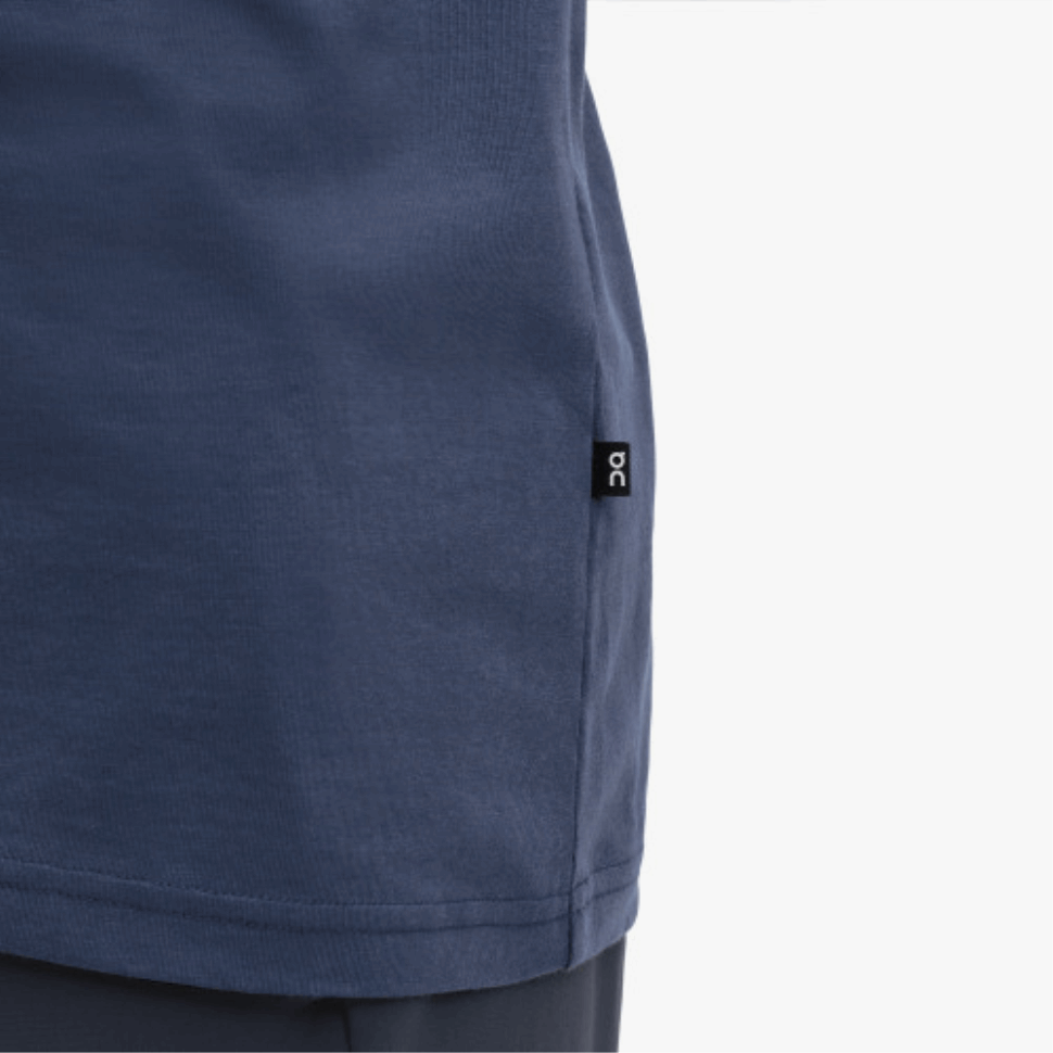 Graphic-T On Running Denim