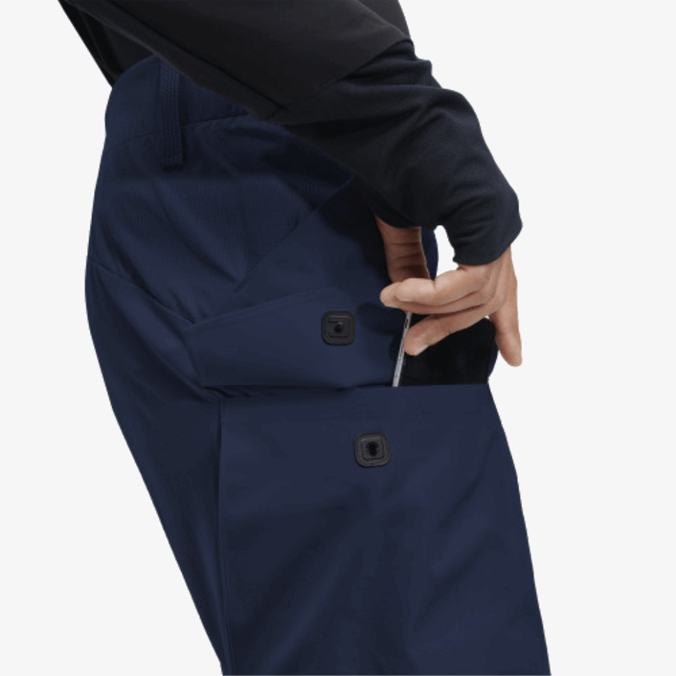 Explorer Shorts On Running Navy