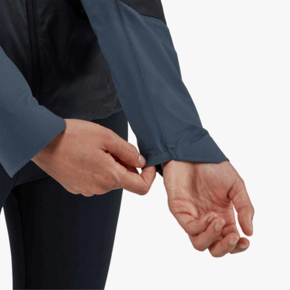 Insulator Jacket On Running Black-Dark