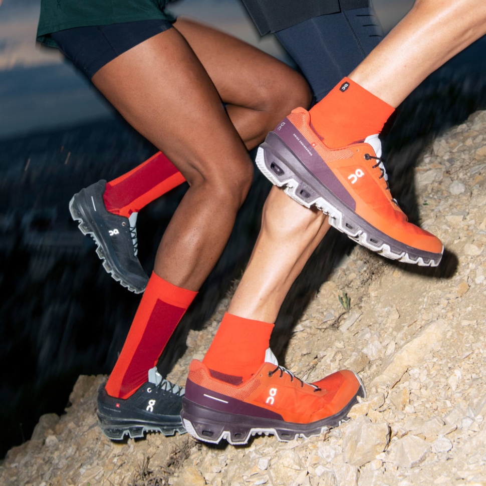Cloudventure Black-Cobble On Running