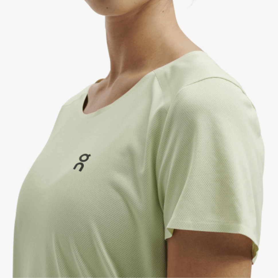 Performance-T On Running Meadow-Glacier